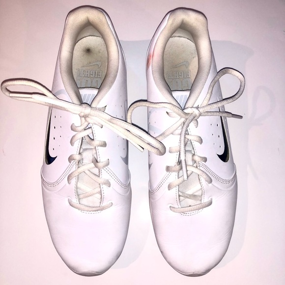 White Nike Sideline III women’s cheer shoe - Picture 3 of 3